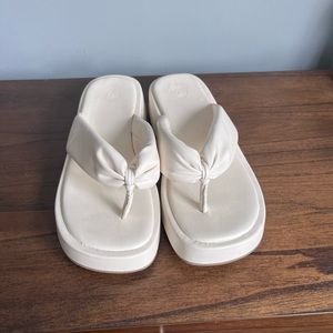 Urban Outfitters Puffy Sandals